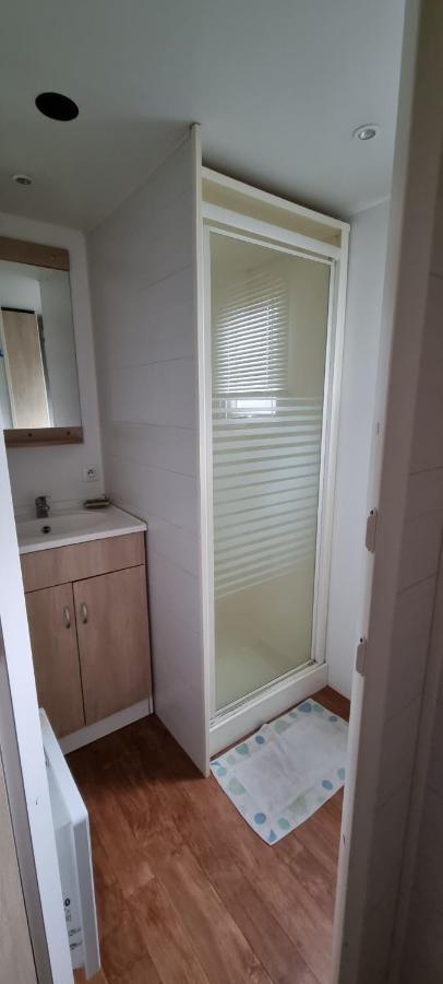 Mobil Home Sur La Cote Landaise Saint-Julien-en-Born Εξωτερικό φωτογραφία
